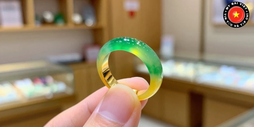 Vì sao nhẫn Càn Long gây nhiều tranh cãi?